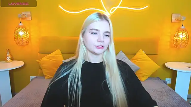 RuthBryant online show from 11/16/25, 01:00