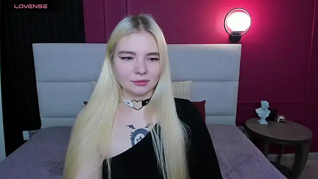 RuthBryant online show from 11/18/25, 12:38