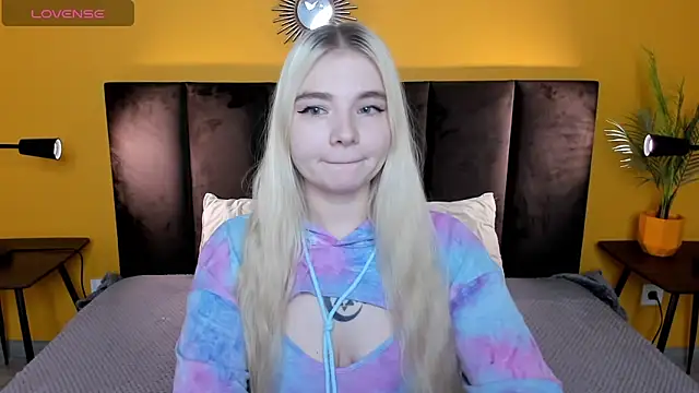 RuthBryant online show from 11/23/25, 12:32