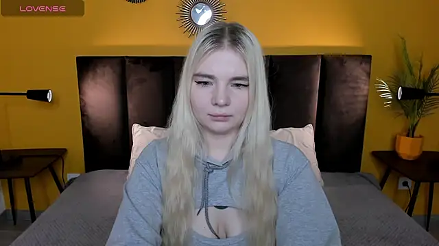 RuthBryant online show from 11/25/25, 12:32