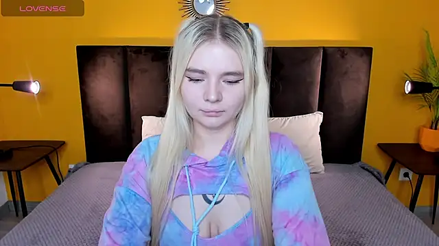 RuthBryant online show from 12/02/25, 12:49