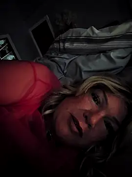 Snapshot of Sugarloveless chatting on 10/15/25, 08:53 Sugarloveless online show from 10/15/25, 08:53