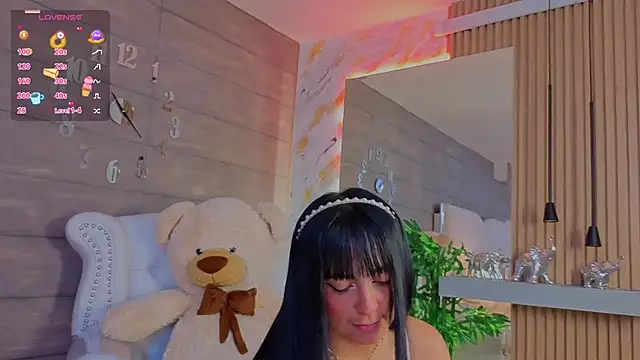 MeganAdamms online show from 11/30/25, 12:53