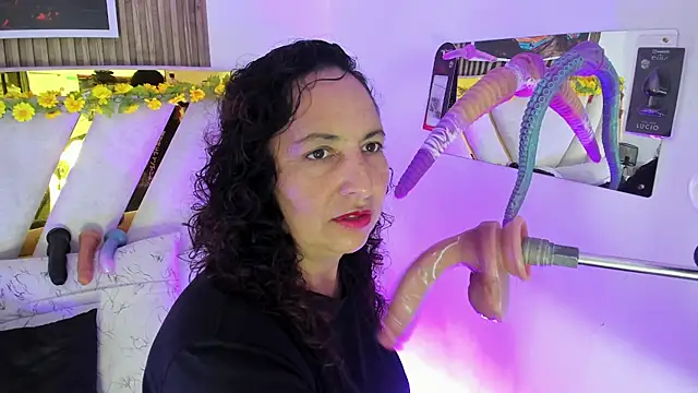 Luna Naughty1 online show from 05/27/26, 05:43