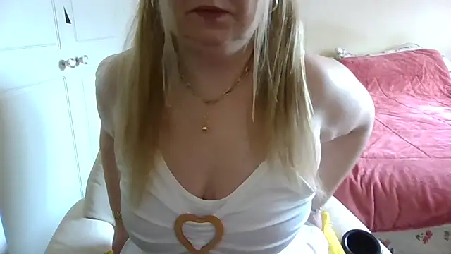 arianamodel4you online show from 03/24/26, 10:53