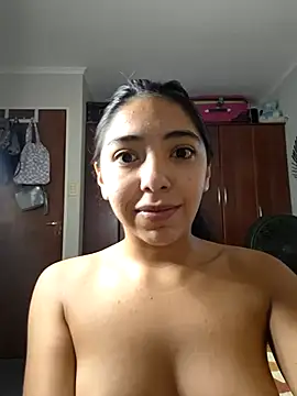 Snapshot of missapril0101 chatting on 04/03/26, 05:22 missapril0101 online show from 04/03/26, 05:22
