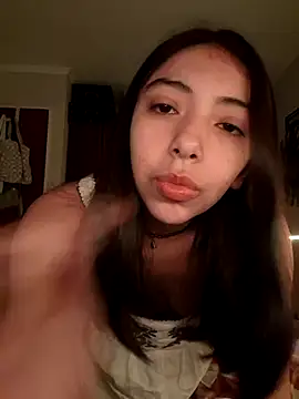 missapril0101 online show from 06/08/26, 07:03