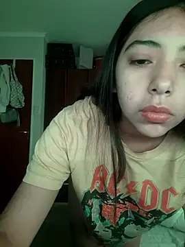 missapril0101 online show from 06/12/26, 06:40