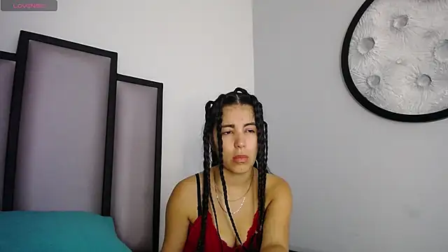 Lucy-23 online show from 11/22/25, 04:22