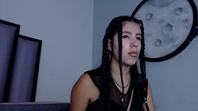 Lucy-23 online show from 02/15/26, 05:37