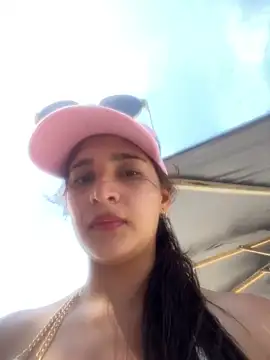 samaantha lux online show from 02/25/26, 06:50