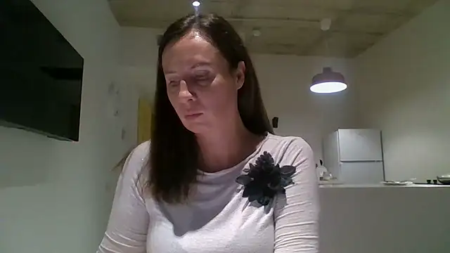 Snapshot of ALICAINWONDERLAND chatting on 10/12/25, 04:06 ALICAINWONDERLAND online show from 10/12/25, 04:06