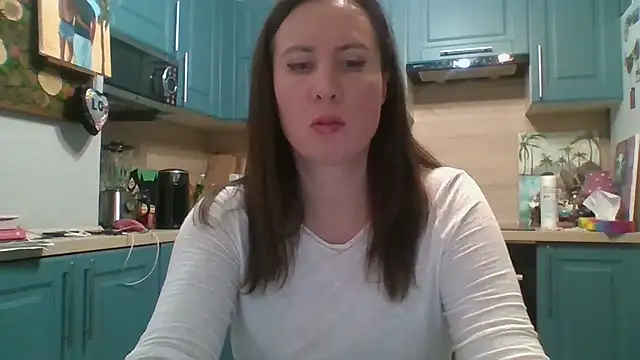 ALICAINWONDERLAND online show from 11/21/25, 04:49