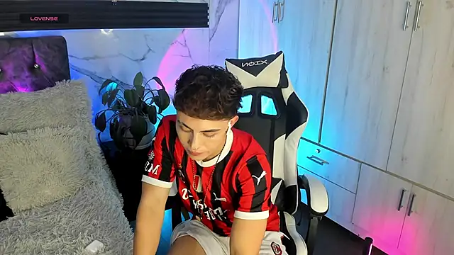 Saimonvela online show from 04/17/26, 06:16