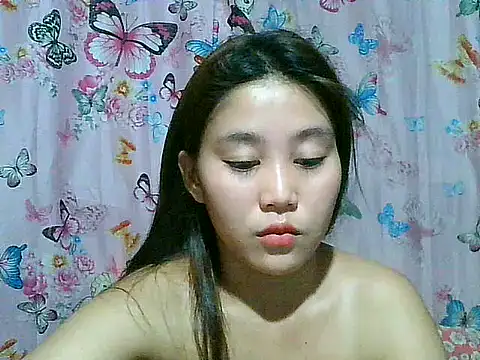 Snapshot of SexyAsianPussy4u chatting on 07/05/26, 01:45 SexyAsianPussy4u online show from 07/05/26, 01:45