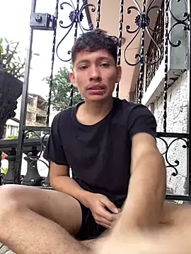 elfernh online show from 10/14/25, 07:47