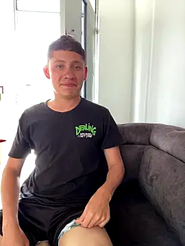 elfernh online show from 12/18/25, 06:47