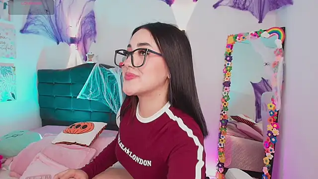 Snapshot of justonecute chatting on 10/17/25, 10:56 justonecute online show from 10/17/25, 10:56