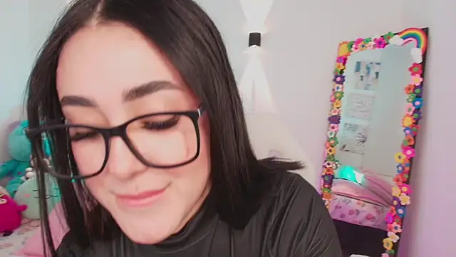 Snapshot of justonecute chatting on 11/12/25, 02:34 justonecute online show from 11/12/25, 02:34