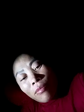 Snapshot of CoMay003 chatting on 09/18/25, 01:57 CoMay003 online show from 09/18/25, 01:57