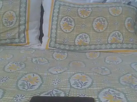 Snapshot of fckboy987 chatting on 09/16/25, 05:03 fckboy987 online show from 09/16/25, 05:03