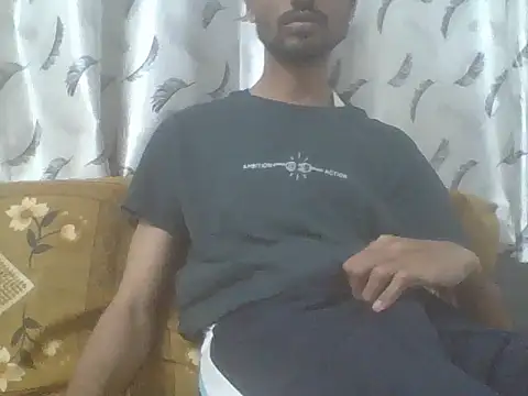 Snapshot of fckboy987 chatting on 10/01/25, 07:20 fckboy987 online show from 10/01/25, 07:20