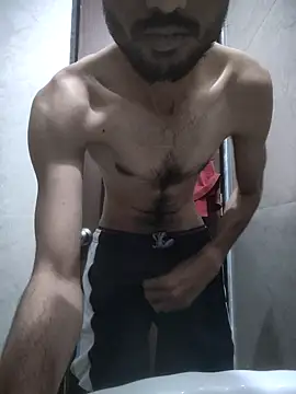 Snapshot of fckboy987 chatting on 11/09/25, 07:17 fckboy987 online show from 11/09/25, 07:17