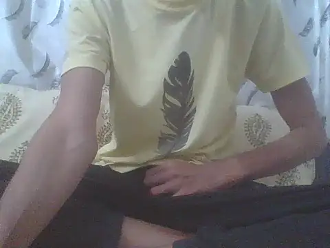 Snapshot of fckboy987 chatting on 11/16/25, 05:18 fckboy987 online show from 11/16/25, 05:18