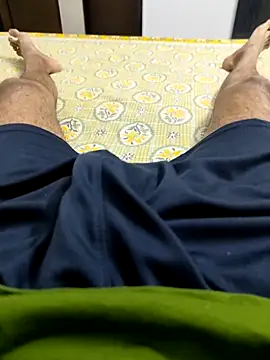 Snapshot of fckboy987 chatting on 01/14/26, 04:56 fckboy987 online show from 01/14/26, 04:56