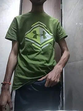 Snapshot of fckboy987 chatting on 01/15/26, 04:11 fckboy987 online show from 01/15/26, 04:11