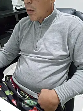 Carloskasado online show from 10/20/25, 09:37