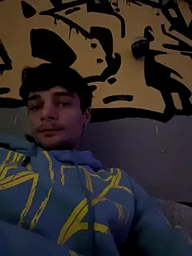 purplecristian online show from 10/04/25, 02:59