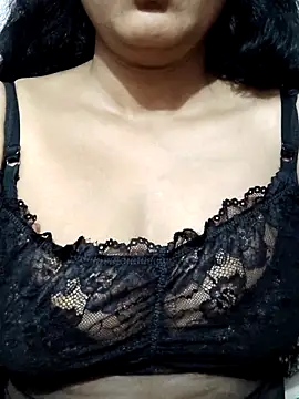 spicysuhana online show from 02/23/26, 05:43