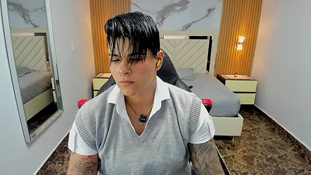 KAROLLJONES1 online show from 04/10/26, 07:29