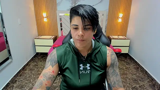 KAROLLJONES1 online show from 04/25/26, 12:30