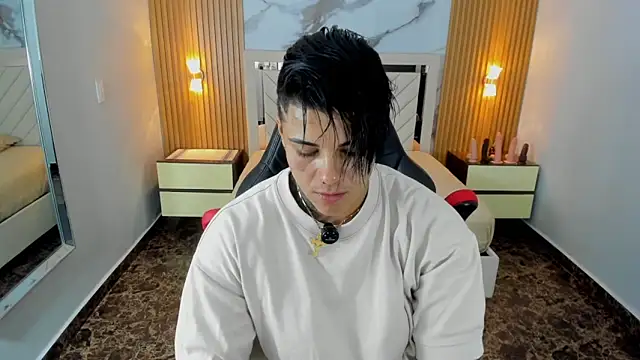 KAROLLJONES1 online show from 06/19/26, 07:17