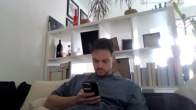 Snapshot of bigcockjohnxxxxx chatting on 10/28/25, 12:52 bigcockjohnxxxxx online show from 10/28/25, 12:52