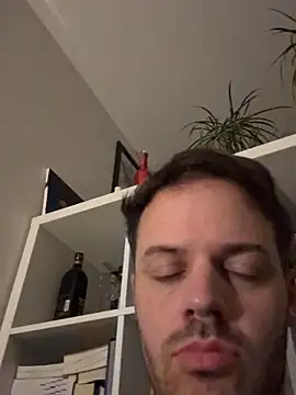 Snapshot of bigcockjohnxxxxx chatting on 11/08/25, 10:08 bigcockjohnxxxxx online show from 11/08/25, 10:08