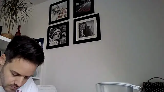 Snapshot of bigcockjohnxxxxx chatting on 11/12/25, 12:38 bigcockjohnxxxxx online show from 11/12/25, 12:38