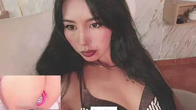 Miss Charlottet online show from 03/08/26, 11:41