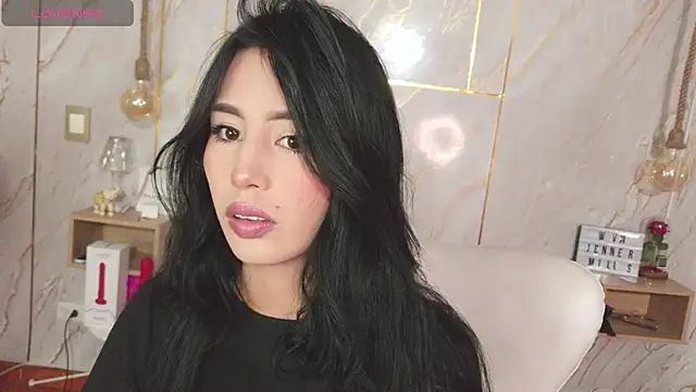 Miss Charlottet online show from 03/18/26, 10:46