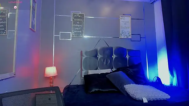 Room 69x online show from 10/18/25, 03:20