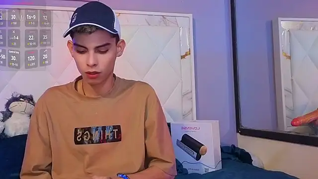 Room 69x online show from 04/10/26, 12:43