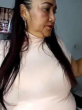 linda luna29 online show from 04/25/26, 03:31