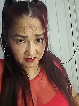 Snapshot of linda_luna29 chatting on 06/07/26, 04:16 linda luna29 online show from 06/07/26, 04:16