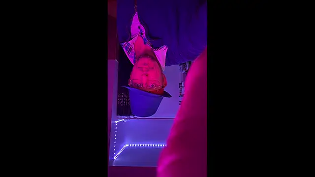 Pussyismyfavoritetaste online show from 12/21/25, 10:00