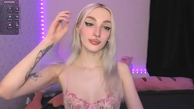 succubantra online show from 01/15/26, 01:59