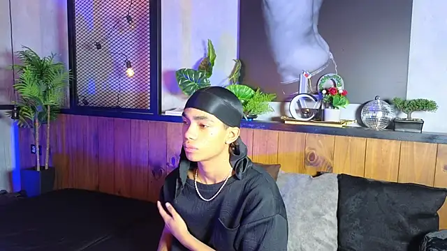 AlanCutee online show from 05/08/26, 12:43