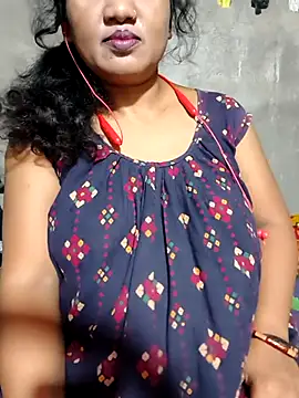 Snapshot of Cute-Swewty chatting on 09/18/25, 01:35 Cute-Swewty online show from 09/18/25, 01:35