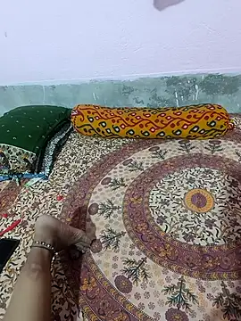 Snapshot of Cute-Swewty chatting on 10/05/25, 03:43 Cute-Swewty online show from 10/05/25, 03:43